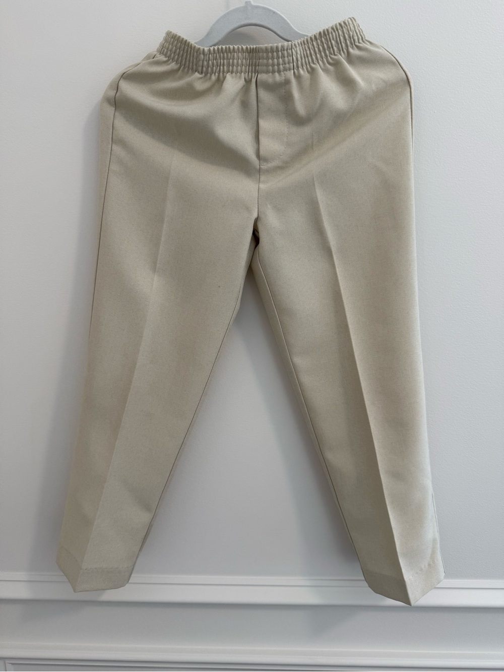 Van Heusen Boys Cream Vest, Dress Pants, & Bow Tie Set size 6 - Picture 2 of 6